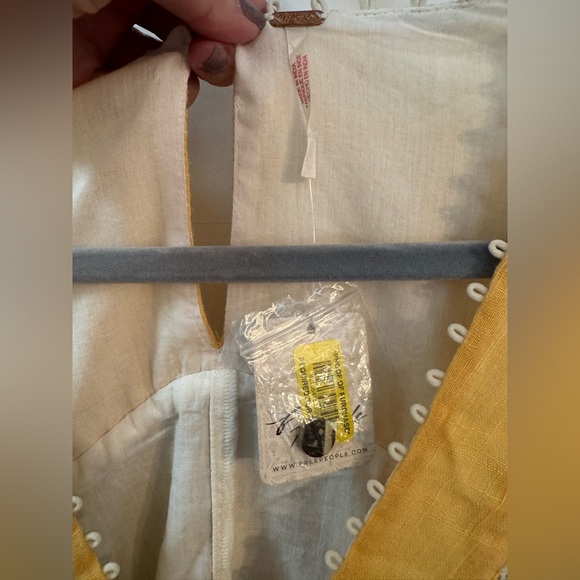 MSRP $168 Free People Babydoll Mini Dress NWT Size M Boho Puff Sleeve Flowy - Picture 4 of 9